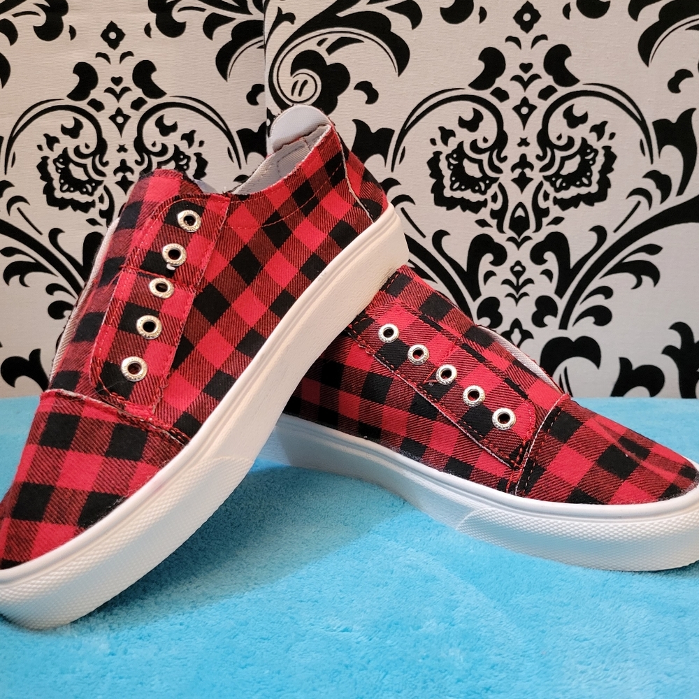 Trendy Slip on Buffalo Plaid Tennis Shoe